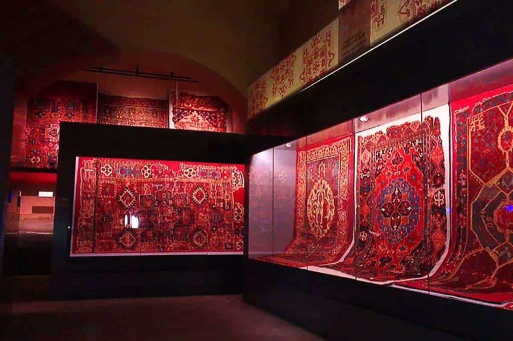 Antika Tebriz Halı Alan Yerler